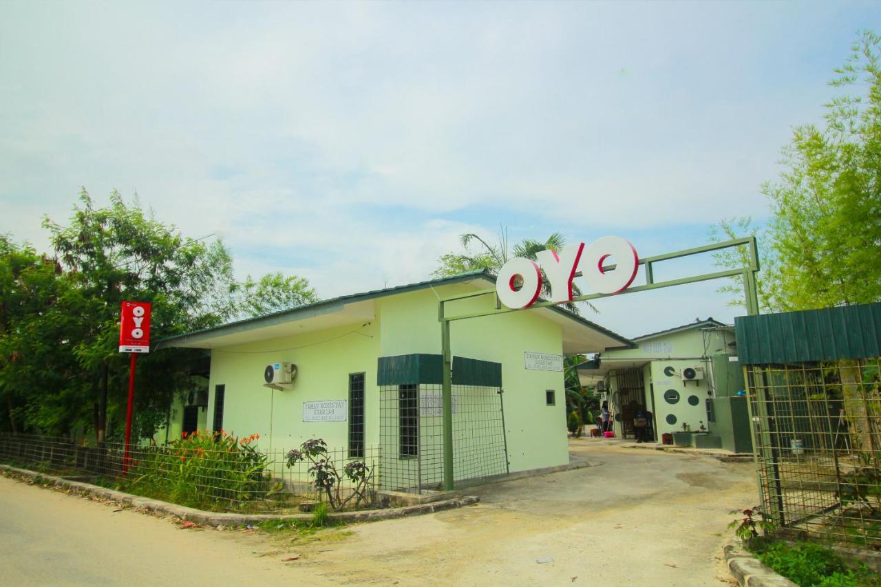 Oyo 1596 Taman Homestay Syariah Dumai Eksteriør billede
