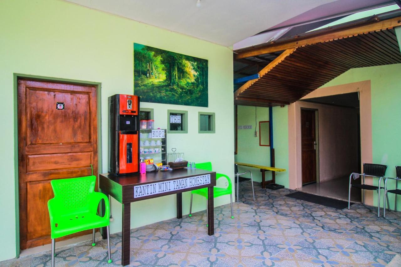 Oyo 1596 Taman Homestay Syariah Dumai Eksteriør billede