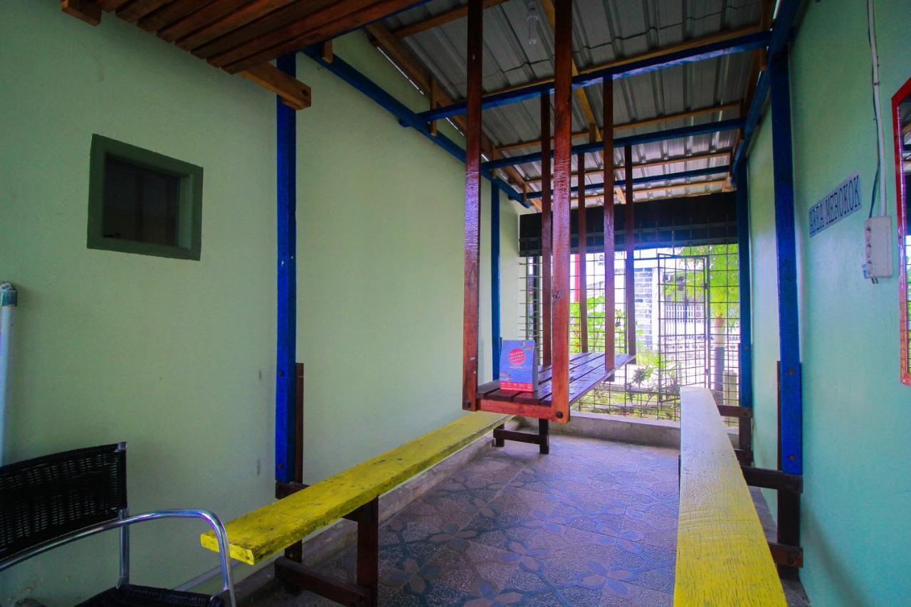 Oyo 1596 Taman Homestay Syariah Dumai Eksteriør billede